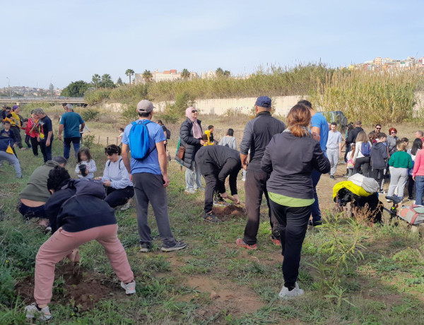 Menores del centro educativo ‘Ciudad de Melilla’ participan en la reforestación del río de Oro y la cantera del río Nano 