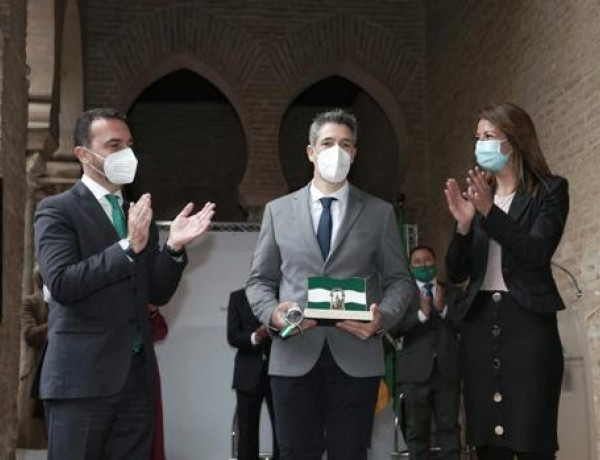 Fundación Diagrama recibe la Bandera de Andalucía en reconocimiento a su labor en la provincia de Sevilla