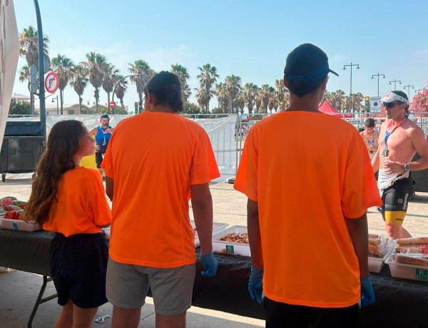 El voluntariado deportivo acerca a jóvenes de la residencia ‘Pi i Margall’ a los valores de la igualdad y la diversidad