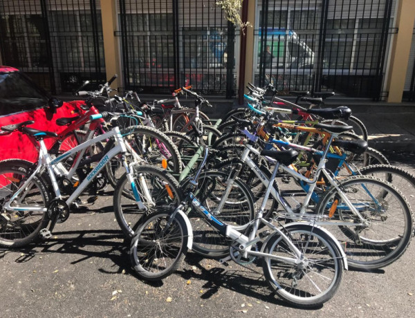 El hogar de acogida ‘Casa de Campo’ de Madrid recibe una donación de bicicletas por parte de la Fundación Alberto Contador. Fundación Diagrama 2019.