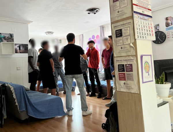 Jóvenes del hogar de acogida ‘Piedralá’ participando en un taller sobre No discriminación