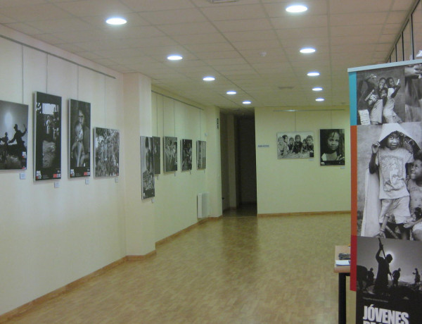 La exposición ‘Jóvenes de otros Mundos’, del Programa de sensibilización de Fundación Diagrama, se expone durante el mes de Julio en La Casa de Cultura de Suances (Cantabria)