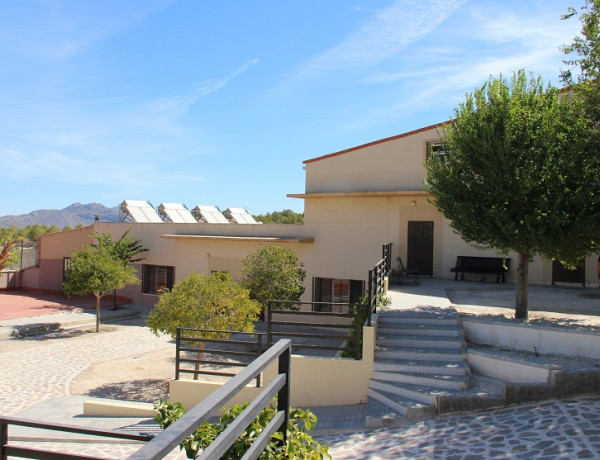 La residencia 'La Villa' de Villena renueva su mobiliario con la financiación de la Diputación de Alicante