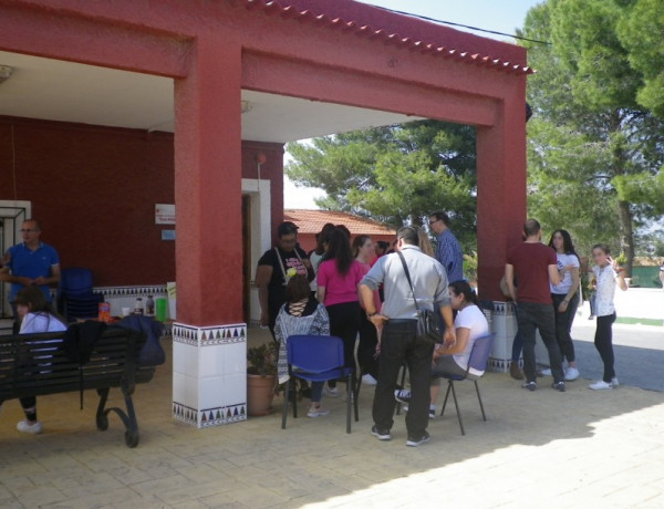 Jóvenes del hogar ‘Los Pinos’ de Molina de Segura (Murcia) participan en una jornada de convivencia con sus familias