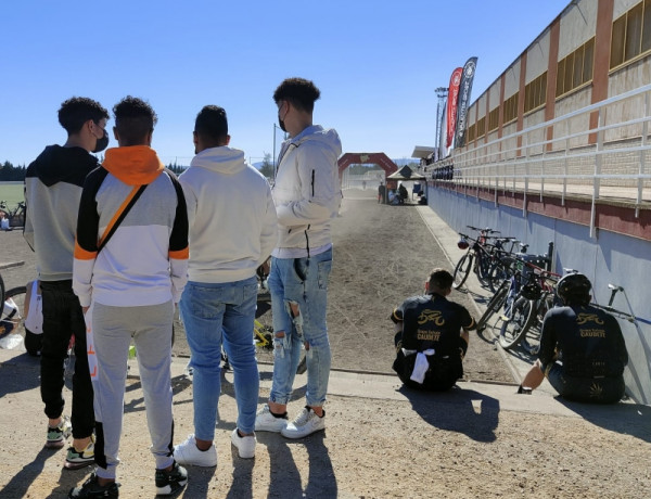 La IX Caudete Extreme BTT cuenta con la colaboración como voluntarios de un grupo de menores atendidos en el hogar residencial ‘Alácera’