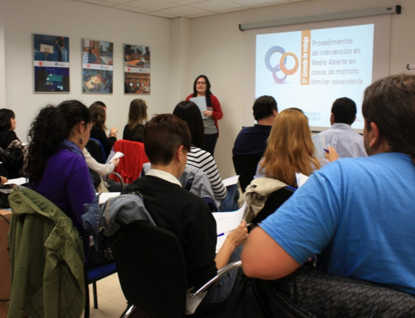 El Programa de Medio Abierto de Madrid organiza una jornada formativa sobre intervención en casos de maltrato ascendente
