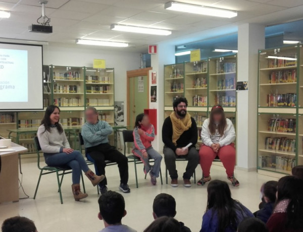 Las personas atendidas en el Centro de Día de Puerto Lumbreras participan en unas jornadas de sensibilización sobre tolerancia. Fundación Diagrama 2018.