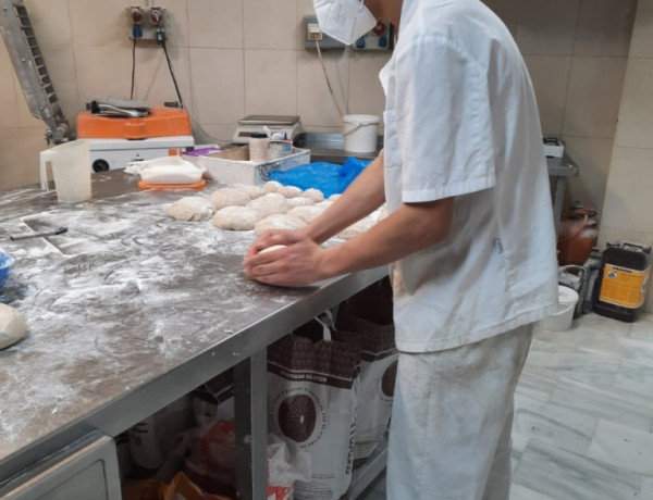 Un joven atendido en la casa de emancipación ‘Alborán’ de Málaga consigue su primer empleo 
