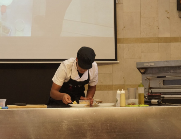 Un joven atendido en el centro ‘Ullals II’ de Ulldecona (Tarragona) consigue la cuarta posición en un concurso de cocina. Fundación Diagrama. Cataluña 2019. 