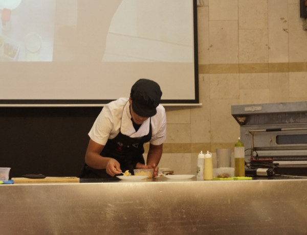 Un joven atendido en el centro ‘Ullals II’ de Ulldecona (Tarragona) consigue la cuarta posición en un concurso de cocina. Fundación Diagrama. Cataluña 2019. 