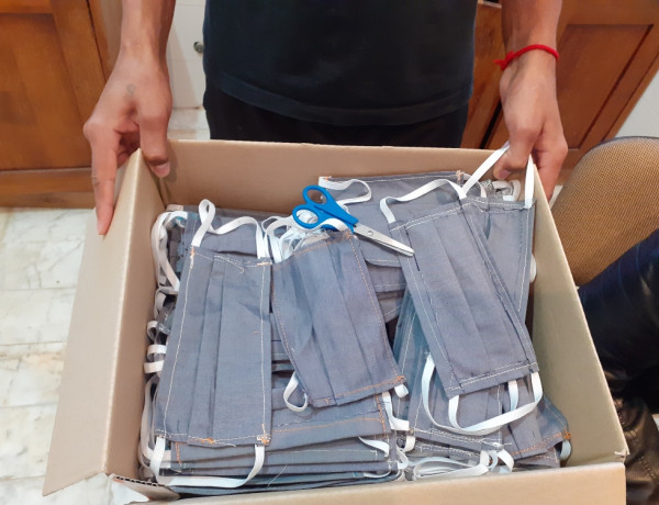 Los jóvenes atendidos en ‘Baix Ebre’ (Tarragona) donan cerca de 200 mascarillas a los vecinos del municipio de L’Ametlla de Mar. Fundación Diagrama. Cataluña 2020. 
