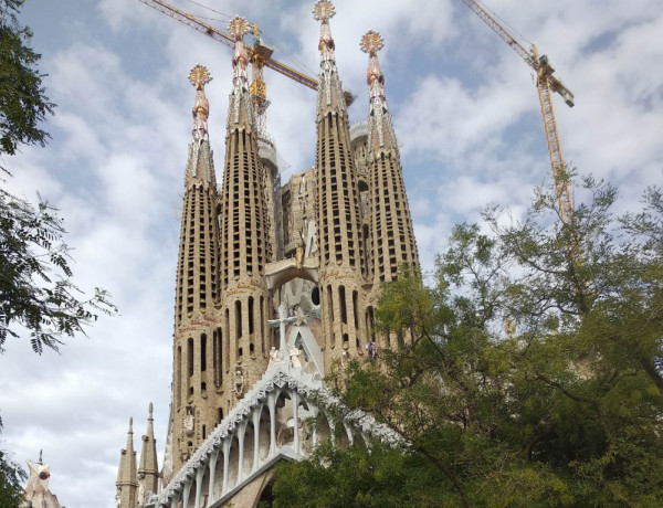 Los jóvenes atendidos en el centro de acogida ‘Ullals II’ de Ulldecona (Tarragona) descubren el patrimonio histórico y cultural de la ciudad de Barcelona . Fundación Diagrama. Cataluña 2019. 