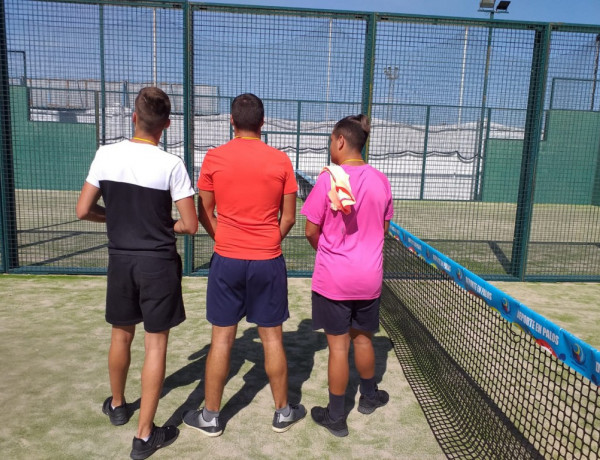Los jóvenes atendidos en el centro ‘Odiel’ de Huelva participan en un torneo de pádel solidario. Fundación Diagrama. Andalucía 2019. 