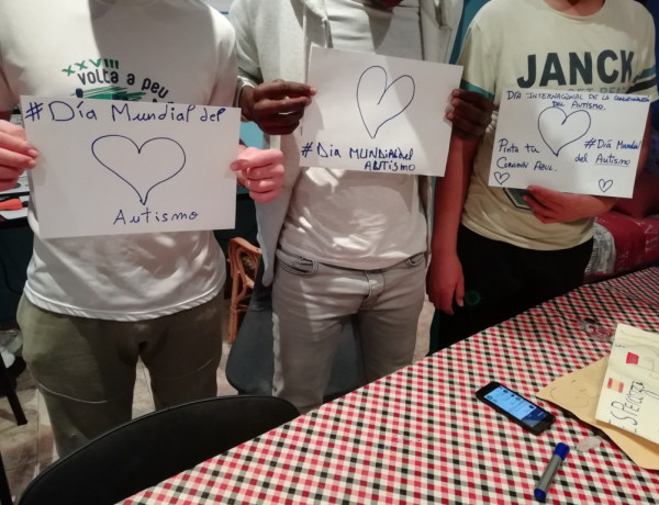Los jóvenes atendidos en el centro ‘Ullals III’ de Ulldecona (Tarragona) participan en varias iniciativas con motivo del Día del Autismo. Fundación Diagrama. Cataluña 2020. 