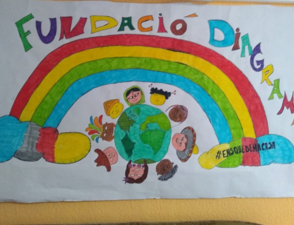 Los jóvenes atendidos en los cuatro Servicios de Primera Acogida y Atención Integral 'Ebre’ realizan conjuntamente un mural solidario. 'Ebre III'. Fundación Diagrama. Cataluña 2020.