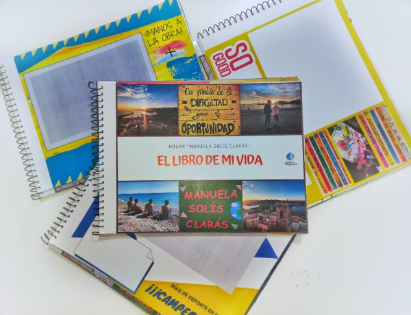 Los jóvenes atendidos en el Hogar ‘Manuela Solís Clarás’ de Vinarós (Castellón) plasman su experiencia en el recurso a través de un ‘libro de vida’