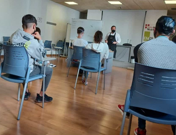 Jóvenes atendidos en el Programa de Inserción Labora de Jaén se forman en el sector hostelero