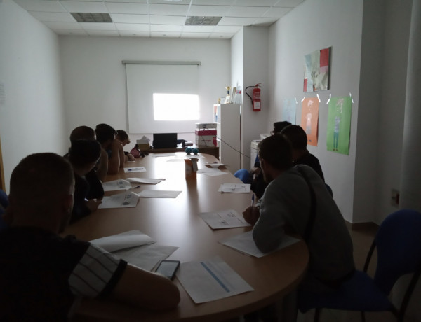 Las jóvenes atendidos en el programa Labor e-Job de Ciudad Real completan un taller de formación interna en capacitación digital. Fundación Diagrama. Castilla-La Mancha 2019.