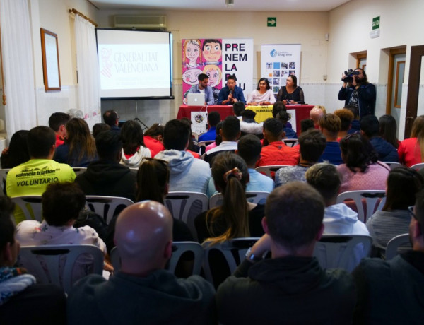 Los jóvenes del centro de acogida ‘Plana Baixa’ de Nules (Castellón) celebran la I Semana de Deporte Inclusivo ‘Por un deporte sin barreras’. Fundación Diagrama. Comunidad Valenciana 2019. 