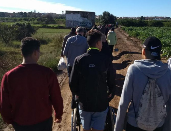 Los jóvenes atendidos en el centro ‘Serra’ de Valencia participan en la III Marxa Inclusiva de Rocafort. Fundación Diagrama. Comunidad Valenciana 2018.