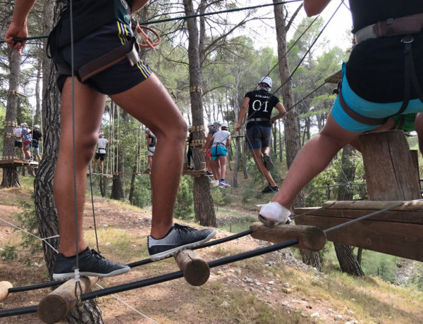 Los jóvenes atendidos en distintos centros gestionados por Fundación Diagrama en Cataluña participan en una jornada de convivencia en Castellón. Fundación Diagrama 2019. 