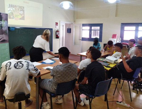 El Programa Labora de Granada y CREA Red llevan a cabo un taller de prevención e intervención en ITS y adicciones