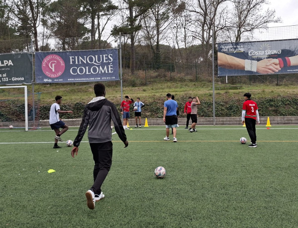 12 jóvenes del SPAAI ‘Garbet’ participan en un entrenamiento profesional del Consejo Deportivo del Gironès