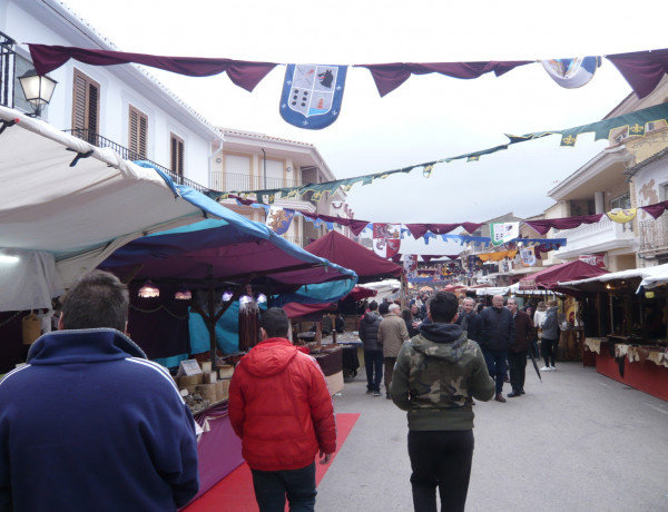 Visita al mercado medieval de Llombai. Menores de 'Anassim'. Fundación Diagrama.