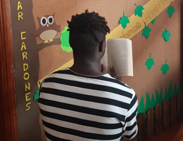 Los menores atendidos en el centro ‘Cardones’ de Las Palmas de Gran Canaria participan en la actividad cultural ‘Lecturas de andar por casa’. Fundación Diagrama 2020.