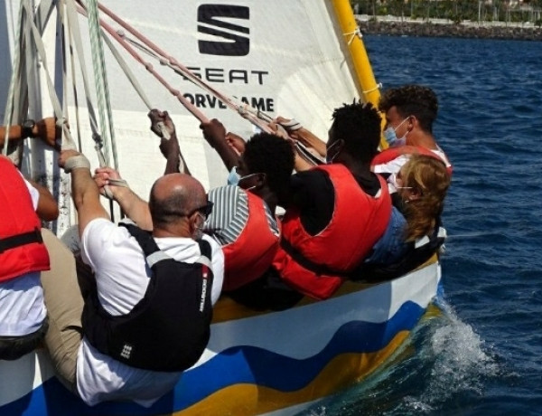 Un grupo de menores atendidos en el centro ‘Cardones’ de Las Palmas de Gran Canaria completa con éxito un curso de vela latina