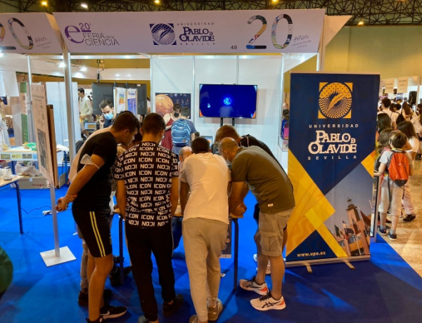 Los menores atendidos en el centro ‘El Limonar’ de Alcalá de Guadaíra (Sevilla) asisten a la Feria de la Ciencia. Fundación Diagrama. Andalucía 2022.