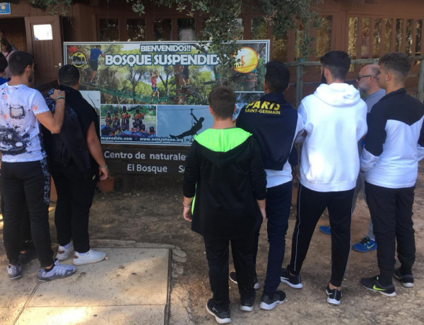 Los menores atendidos en el centro ‘Odiel’ de Huelva participan en una jornada en el parque de aventuras El Bosque Animado de Sevilla. Fundación Diagrama. Andalucía 2019. 