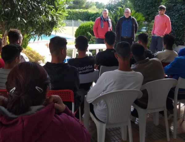 Los menores atendidos en el centro ‘Torrent’ asisten a una charla sobre actividades educativas de la Fundació Valencia CF. Comunidad Valenciana. Fundación Diagrama 2018.