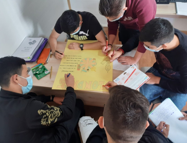 Los menores atendidos por Fundación Diagrama en la localidad de Carmona (Sevilla) celebran el Día Internacional del Libro