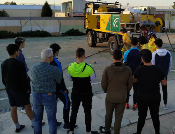 Los menores del centro ‘Las Lagunillas’ de Jaén descubren la labor realizada desde el Plan para la Prevención y Extinción de Incendios Forestales de Andalucía. Fundación Diagrama. Andalucía 2020. 