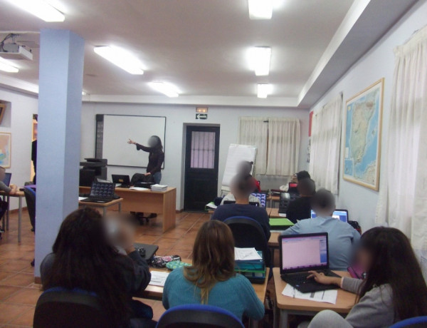 Los menores del centro ‘La Cañada’ de Fernán Caballero (Ciudad Real) inician un curso de informática en el Servicio Público de Empleo de Castilla-La Mancha