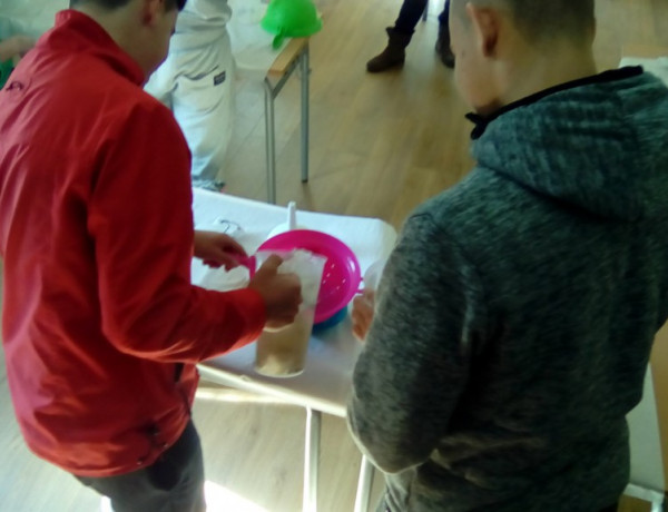 Los menores atendidos en el centro ‘El Limonar’ de Alcalá de Guadaíra (Sevilla) participan en el programa de educación ambiental ‘El agua en las aulas’. Fundación Diagrama. Andalucía 2018.