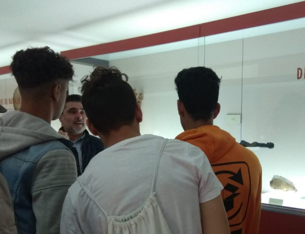 Los menores acogidos en el hogar ‘Ankaso Alguazas’ participan en una visita al Museo de la Música Étnica de Barranda. Fundación Diagrama. Murcia 2019. 