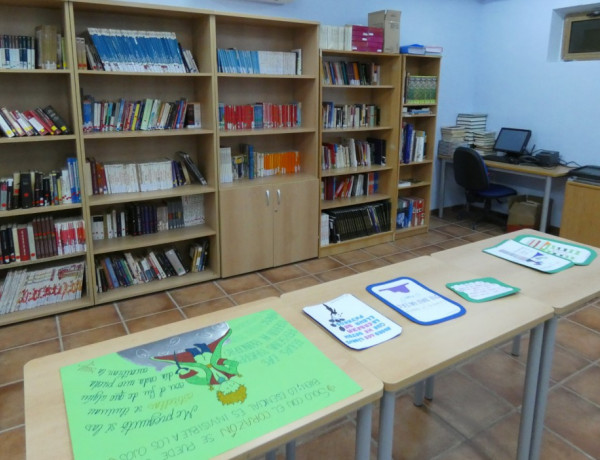 Los jóvenes atendidos en el centro ‘La Cañada’ de Fernán Caballero (Ciudad Real) celebran el Día del Libro. Fundación Diagrama. Castilla-La Mancha 2018.