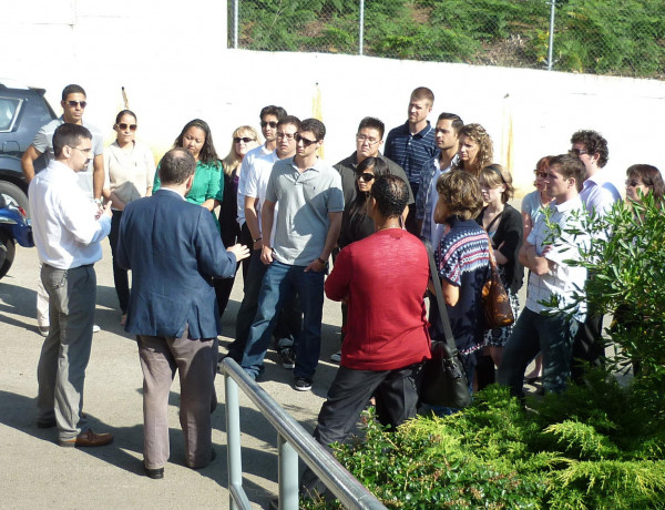 Alumnos de la universidad norteamericana Whittier Law School visitan las instalaciones del Centro Socioeducativo Juvenil de Cantabria