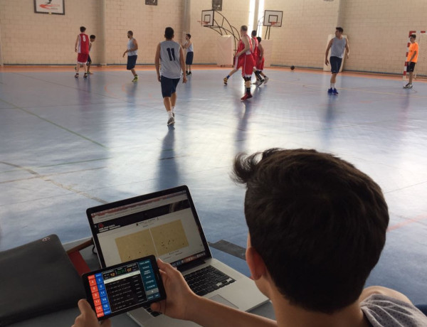 Los jóvenes atendidos en el centro ‘Pi Gros’ de Castellón participan en un partido de hermanamiento con el Club Baloncesto Caudete. Fundación Diagrama. Castilla-La Mancha. Comunidad Valenciana. 2018.