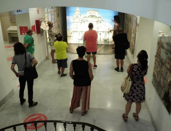 Las personas atendidas en el centro ‘Heliotropos’ profundizan en la historia de su localidad con una visita al Museo de la Ciudad de Murcia. Fundación Diagrama. Murcia 2020. 