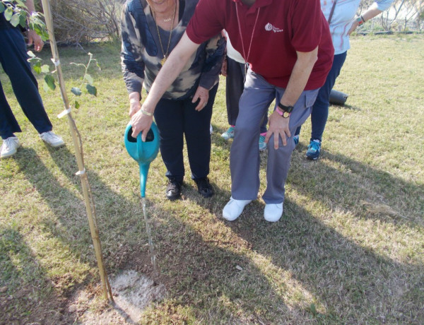 Las personas atendidas en la residencia ‘Nuevo Azahar’ de Archena celebran con varias actividades el Día Internacional de la Madre Tierra. Fundación Diagrama. Murcia 2019. 