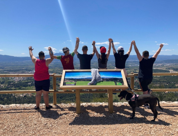 Las personas jóvenes atendidas en la residencia ‘Anassim’ de Llanera de Ranes (Valencia) descubren el entorno natural de la localidad de L’Olleira. Fundación Diagrama. Comunidad Valenciana 2022