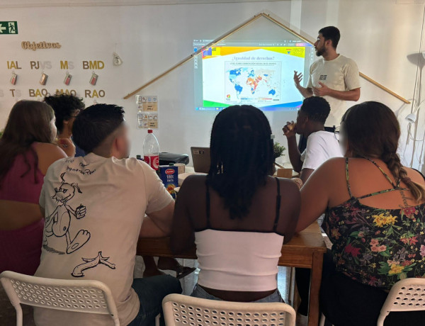 Diversidad sexual y de género, los temas de la charla educativa dirigida a jóvenes del hogar ‘Jiribilla’ (Canarias) e impartida por el Colectivo Gamá
