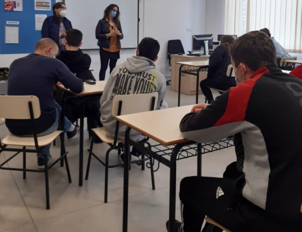 Las personas menores atendidas en el centro ‘Monteledo’ de Ourense mejoran su empleabilidad con una actividad sobre Formación Profesional Dual. Fundación Diagrama. Galicia 2022.