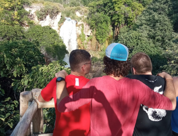 Las personas menores del centro ‘La Cañada’ de Fernán Caballero (Ciudad Real) participan en una excursión al Parque Natural de las Lagunas de Ruidera. Fundación Diagrama. Castilla-La Mancha 2021. 