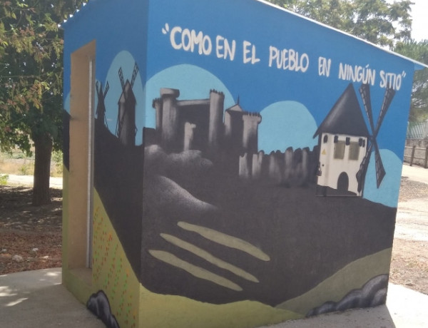 Las personas menores del hogar de acogida ‘Las Torcas’ de Rada de Haro (Cuenca) participan en una acción de sensibilización sobre la despoblación