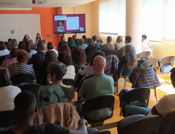 Ponencia 'Hablemos de sexualidad para prevenir la violencia' en Ayto Peñíscola - Usuarios Hogar 'Manuela Solís Clarás'