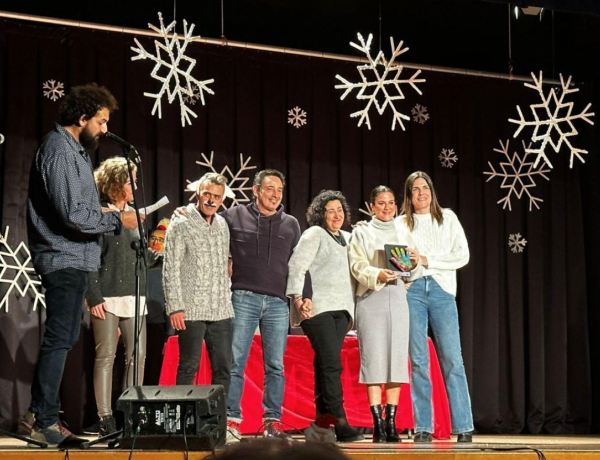 El equipo de profesionales del Centro de Día de Levante recoge el galardón Premio a la Labor Social de 2023